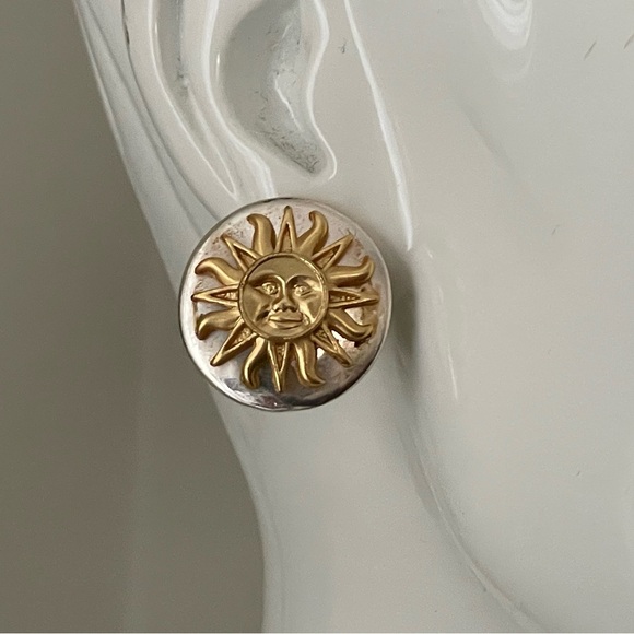Gold and Silver Sun Face Brooch pendant and stud earrings set vintage - Picture 2 of 3